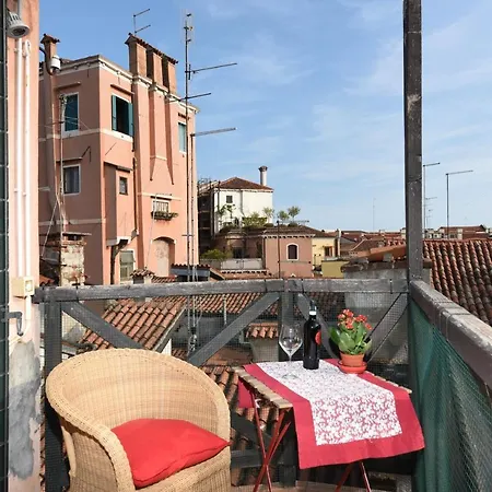 Bellissima Casa Vicino Biennale Grande Terrazza ! * Venice